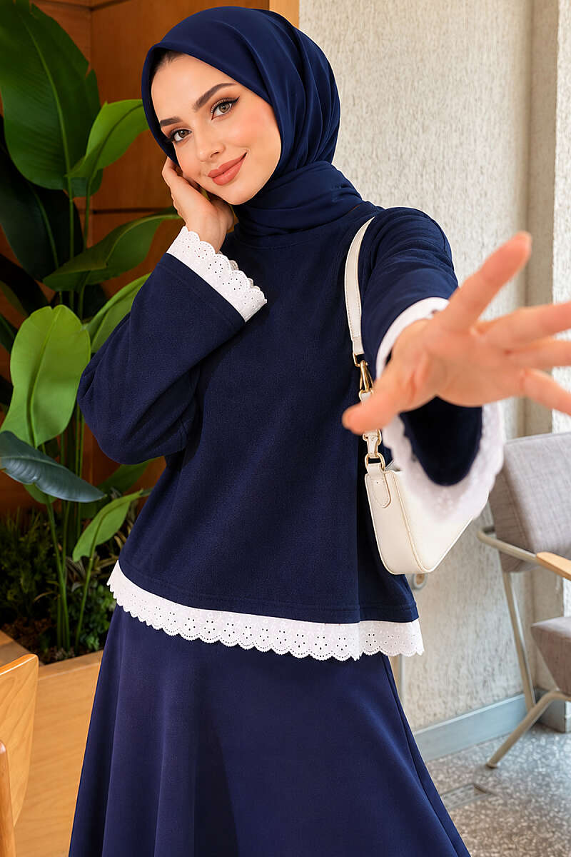 https://cdn.pazarium.com.tr/dantel-detayli-basic-tunik-lacivert-839123-20-B.jpg