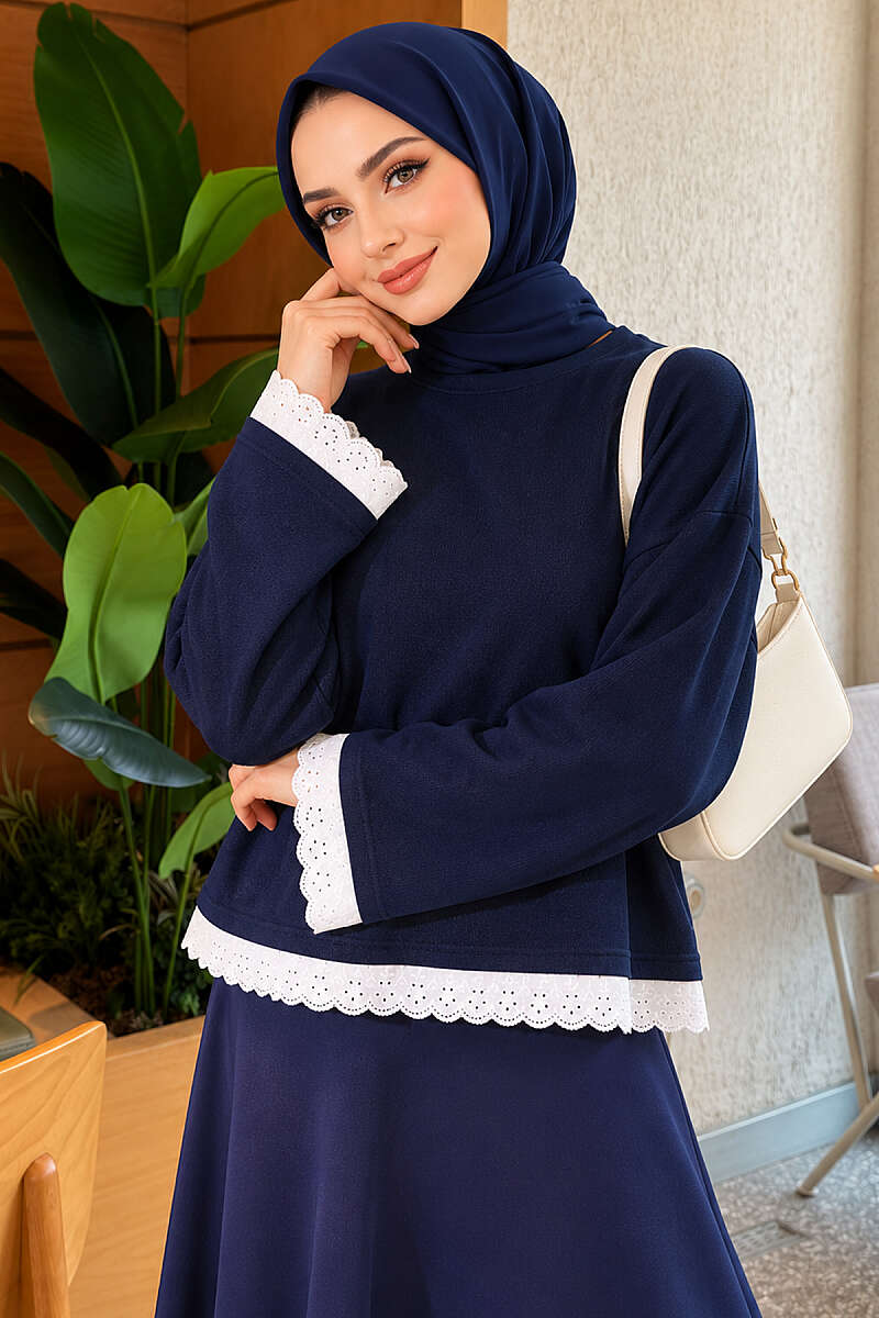 https://cdn.pazarium.com.tr/dantel-detayli-basic-tunik-lacivert-839125-20-B.jpg