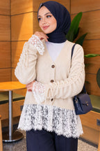 https://www.pazarium.com.tr/dantel-detayli-kollari-buzgulu-triko-hirka-ekru-830904-20-B.jpg
