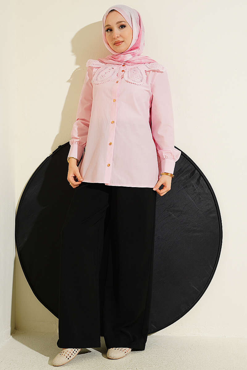 https://cdn.pazarium.com.tr/dantelli-bebe-yakali-poplin-gomlek-pembe-795145-19-B.jpg