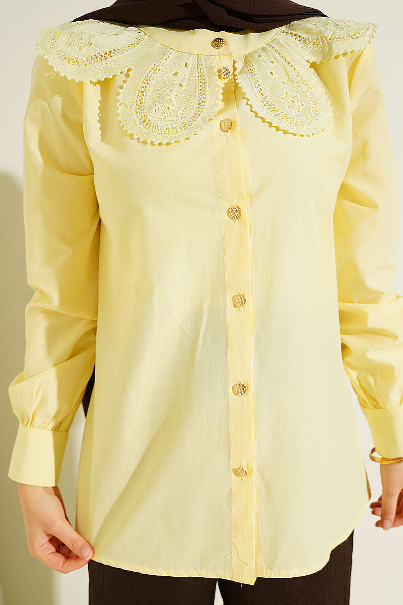 https://cdn.pazarium.com.tr/dantelli-bebe-yakali-poplin-gomlek-sari-795122-19-B.jpg