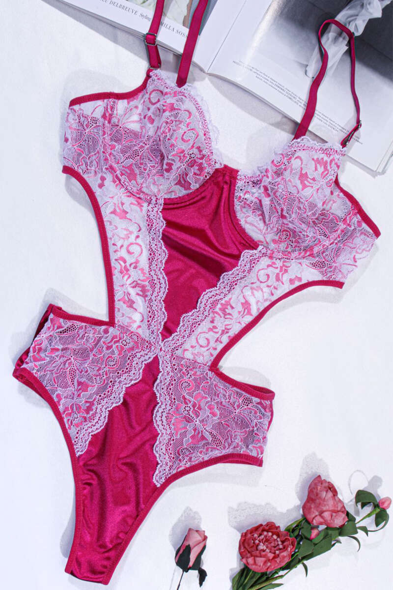 https://cdn.pazarium.com.tr/dantelli-ip-askili-bodysuit-fusya-beyaz-637296-15-B.jpg