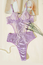 https://cdn.pazarium.com.tr/dantelli-ip-askili-bodysuit-lila-638065-15-B.jpg