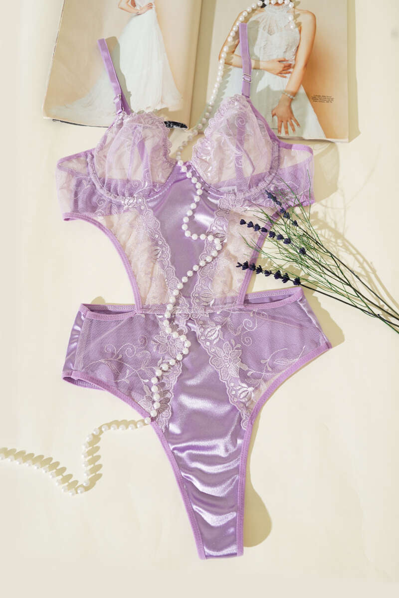 https://cdn.pazarium.com.tr/dantelli-ip-askili-bodysuit-lila-638065-15-B.jpg