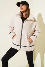 Deri Biyeli Fermuarlı Peluş Ceket