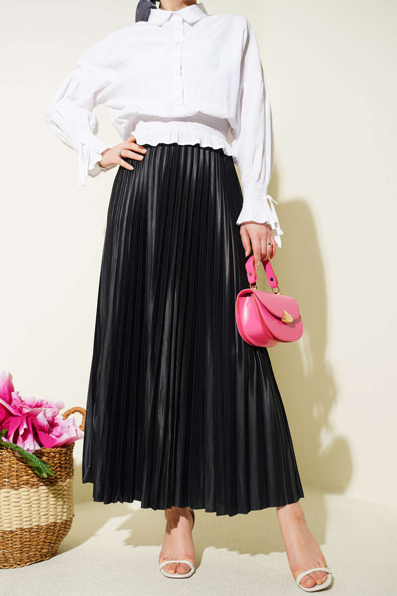 Deri Görünümlü Pileli Etek