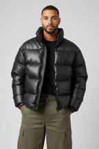 https://cdn.pazarium.com.tr/deri-oversize-sisme-mont-siyah-687374-16-B.jpg