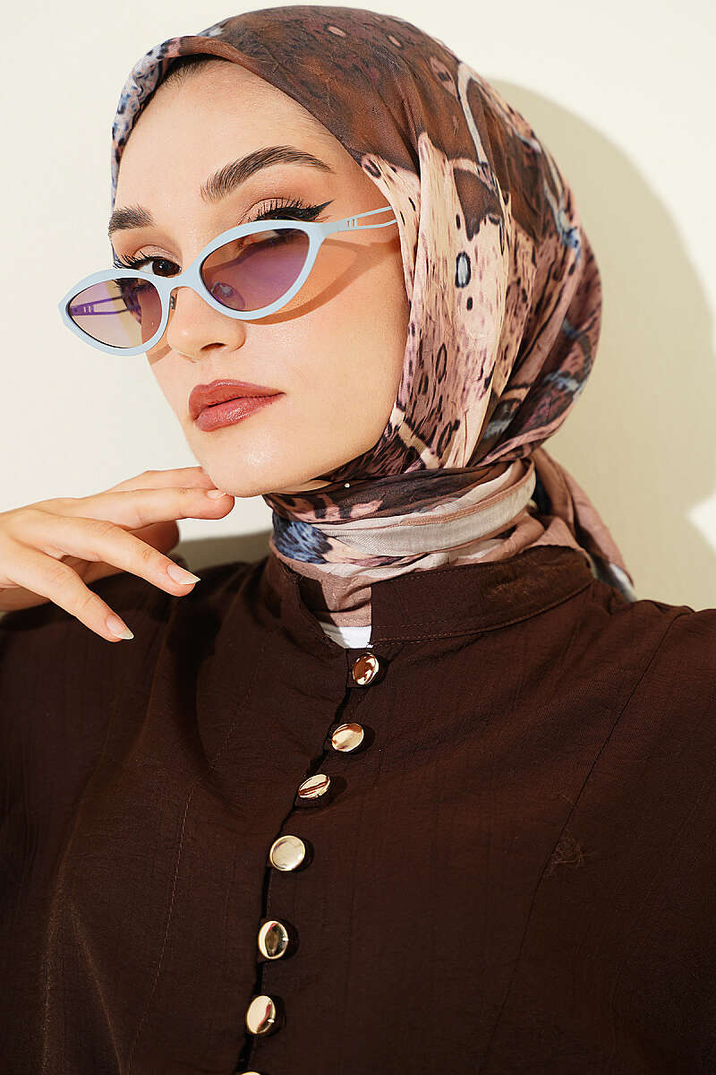 https://cdn.pazarium.com.tr/desenli-ayda-bambu-kras-esarp-camel-810879-20-B.jpg