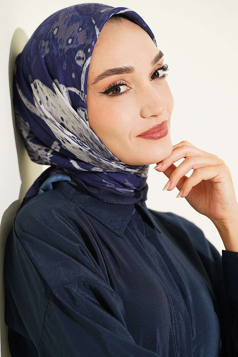 https://cdn.pazarium.com.tr/desenli-ayda-bambu-kras-esarp-parlement-811204-20-B.jpg