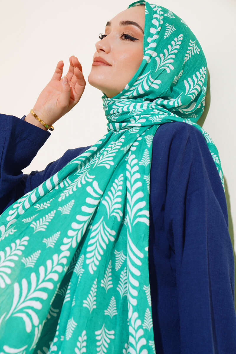 https://cdn.pazarium.com.tr/desenli-bambu-sal-benetton-502342-11-B.jpg