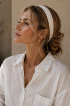 https://cdn.pazarium.com.tr/desenli-bandana-beyaz-802083-19-B.jpg