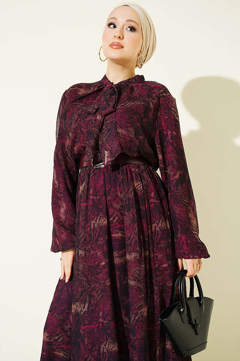 https://cdn.pazarium.com.tr/desenli-beli-lastikli-sifon-elbise-bordo-806333-19-B.jpg