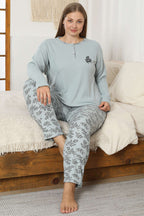 https://cdn.pazarium.com.tr/desenli-buyuk-beden-pijama-takimi-cagla-yesili-680378-16-B.jpg