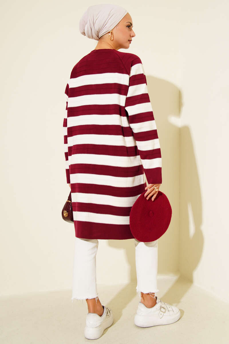 Desenli Düğme Detaylı Triko Hırka