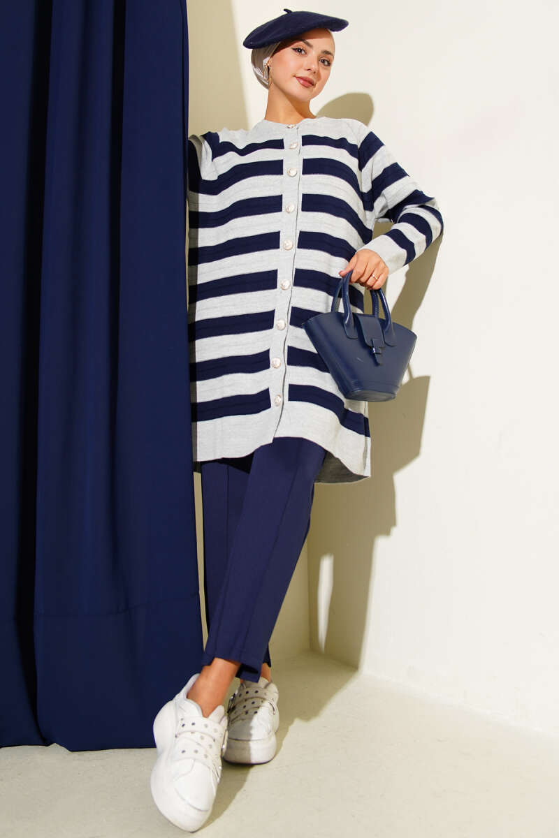 Desenli Düğme Detaylı Triko Hırka Gri