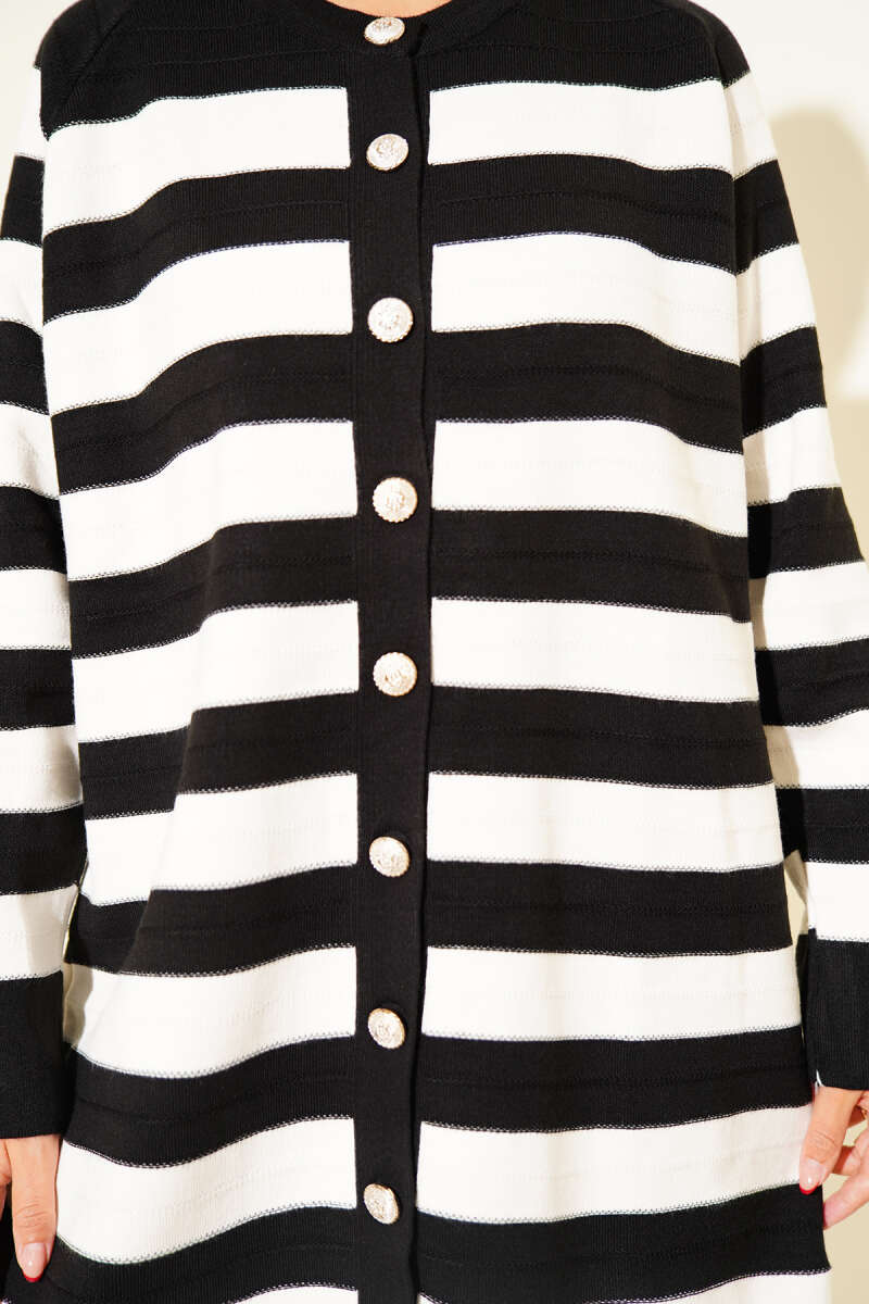 Desenli Düğme Detaylı Triko Hırka Siyah