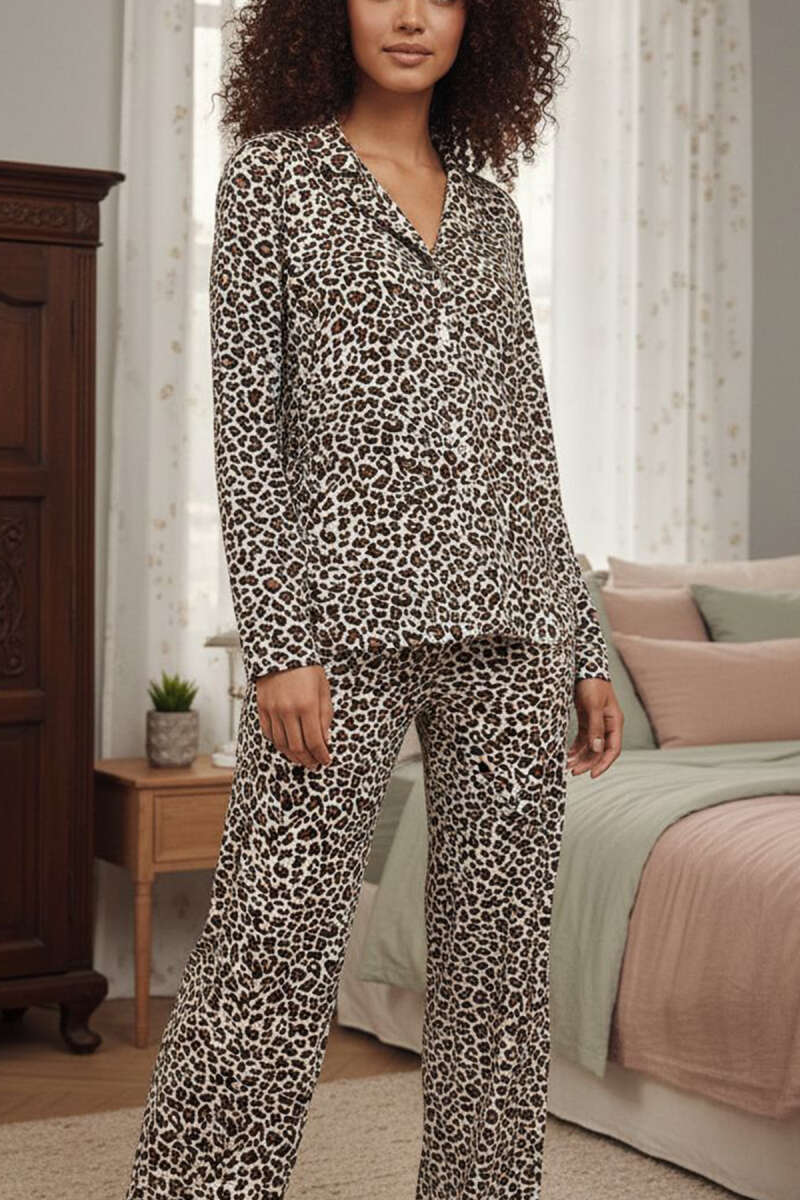 Desenli Düğmeli Süet Pijama Takımı