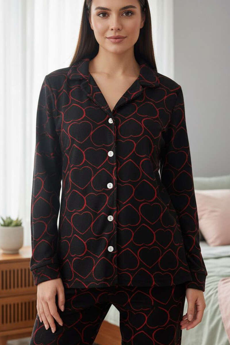 https://cdn.pazarium.com.tr/desenli-dugmeli-suet-pijama-takimi-siyah-715992-17-B.jpg