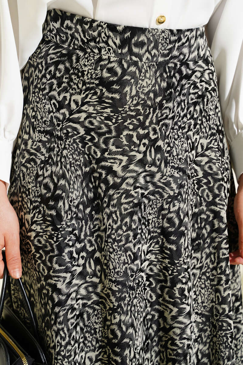 Desenli Fermuarlı Saten Etek