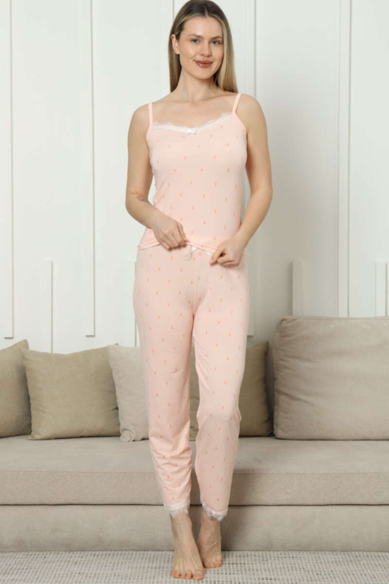 https://cdn.pazarium.com.tr/desenli-ip-askili-dantelli-pijama-takimi-yavru-agzi-606721-14-B.jpg
