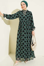 https://cdn.pazarium.com.tr/desenli-kurdele-detayli-sifon-elbise-yesil-817880-20-B.jpg