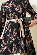 https://cdn.pazarium.com.tr/desenli-kusakli-tunik-ikili-takim-siyah-624203-15-B.jpg