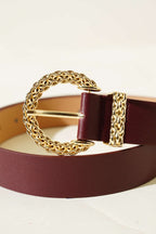 https://cdn.pazarium.com.tr/desenli-metal-tokali-kemer-bordo-633267-15-B.jpg