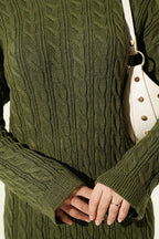https://cdn.pazarium.com.tr/desenli-sac-orgu-triko-elbise-haki-824762-20-B.jpg