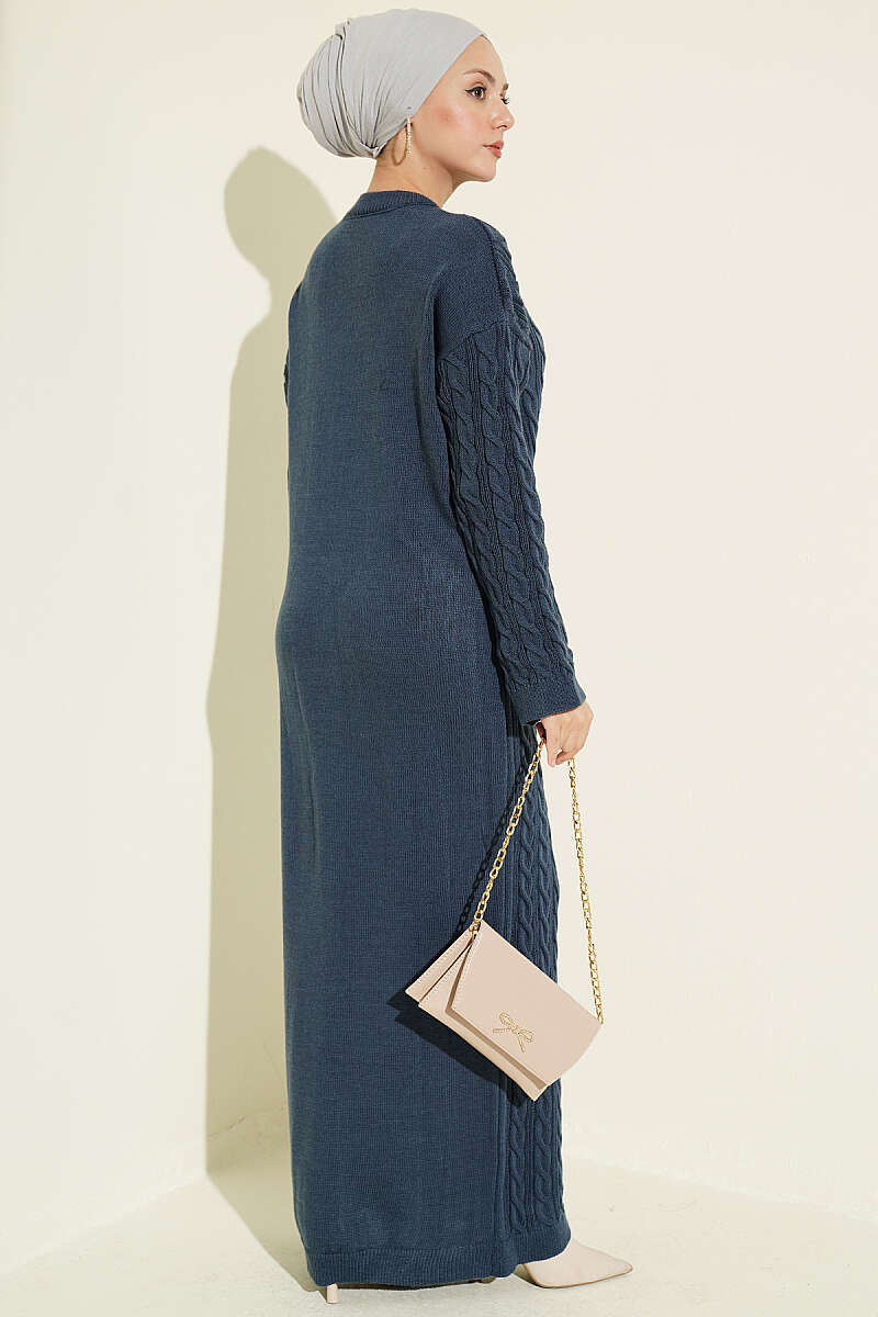 https://cdn.pazarium.com.tr/desenli-sac-orgu-triko-elbise-indigo-824765-20-B.jpg