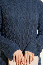 https://cdn.pazarium.com.tr/desenli-sac-orgu-triko-elbise-indigo-824766-20-B.jpg