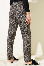 https://cdn.pazarium.com.tr/desenli-suet-pijama-alti-leopar-ekru-574963-13-B.jpg