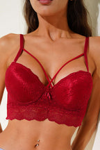 https://cdn.pazarium.com.tr/destekli-capraz-ipli-bralet-sutyen-bordo-662882-14-B.jpg