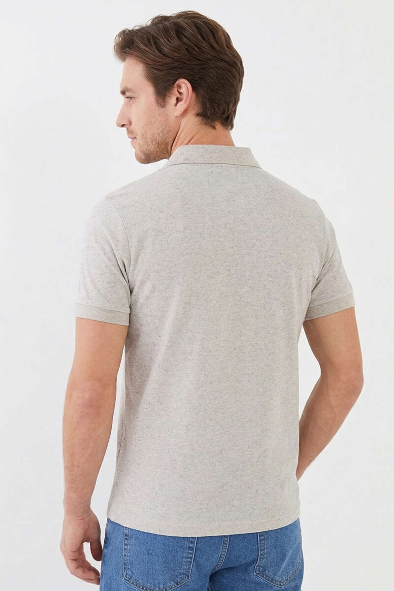 https://cdn.pazarium.com.tr/dijital-baskili-erkek-t-shirt-bej-760567-18-B.jpg