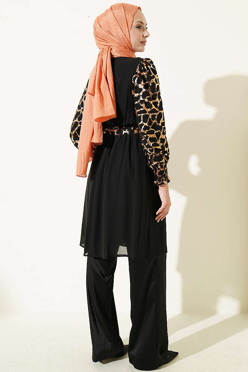 https://cdn.pazarium.com.tr/dik-yaka-desenli-tunik-camel-816547-20-B.jpg