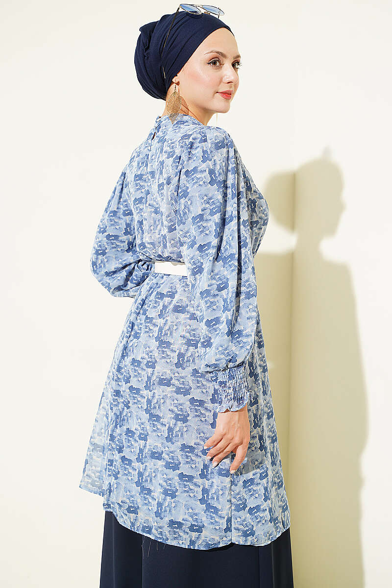 https://cdn.pazarium.com.tr/dik-yaka-karisik-desen-sifon-tunik-mavi-816043-20-B.jpg