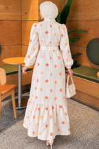 https://cdn.pazarium.com.tr/dik-yaka-nakis-desenli-elbise-turuncu-834170-20-B.jpg