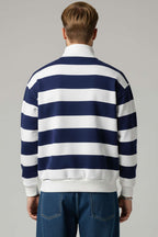 Dik Yaka Şeritli Erkek Sweatshirt