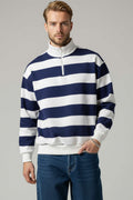 Dik Yaka Şeritli Erkek Sweatshirt