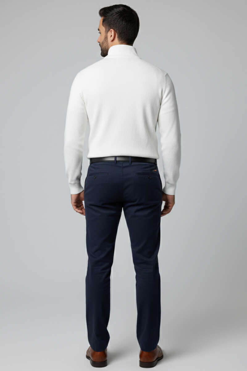https://cdn.pazarium.com.tr/dik-yaka-yarim-fermuar-erkek-sweatshirt-beyaz-711090-17-B.jpg