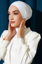 https://cdn.pazarium.com.tr/dikissiz-gecirmeli-bone-beyaz-691105-16-B.jpg