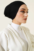 https://cdn.pazarium.com.tr/dikissiz-gecirmeli-bone-siyah-691096-16-B.jpg