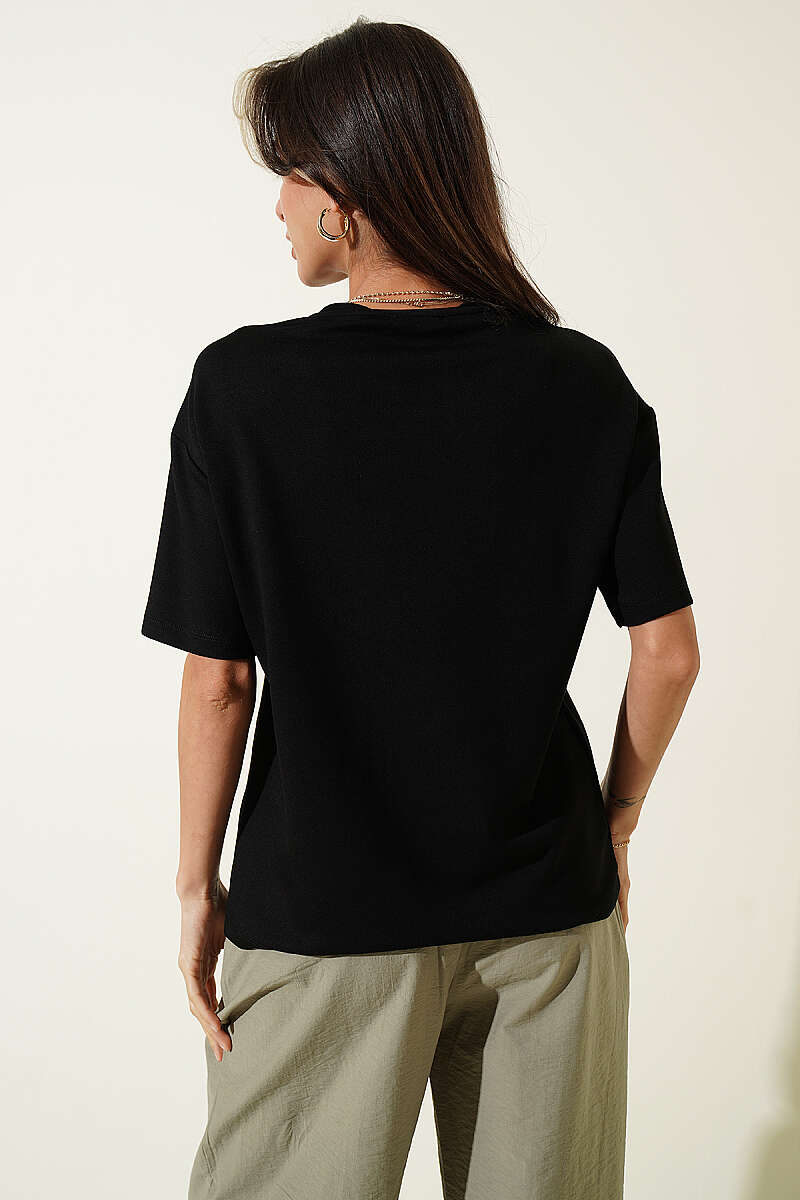 https://cdn.pazarium.com.tr/disclaimer-baskili-t-shirt-siyah-761516-18-B.jpg