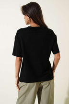 https://cdn.pazarium.com.tr/disclaimer-baskili-t-shirt-siyah-761516-18-B.jpg