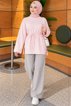 https://cdn.pazarium.com.tr/duble-kollu-ip-kusakli-tunik-pembe-842074-20-B.jpg