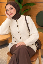 https://www.pazarium.com.tr/dugme-detayli-sakalli-hirka-ekru-830062-20-B.jpg