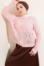 https://cdn.pazarium.com.tr/dugmeli-ajurlu-kisa-triko-hirka-pembe-737478-17-B.jpg