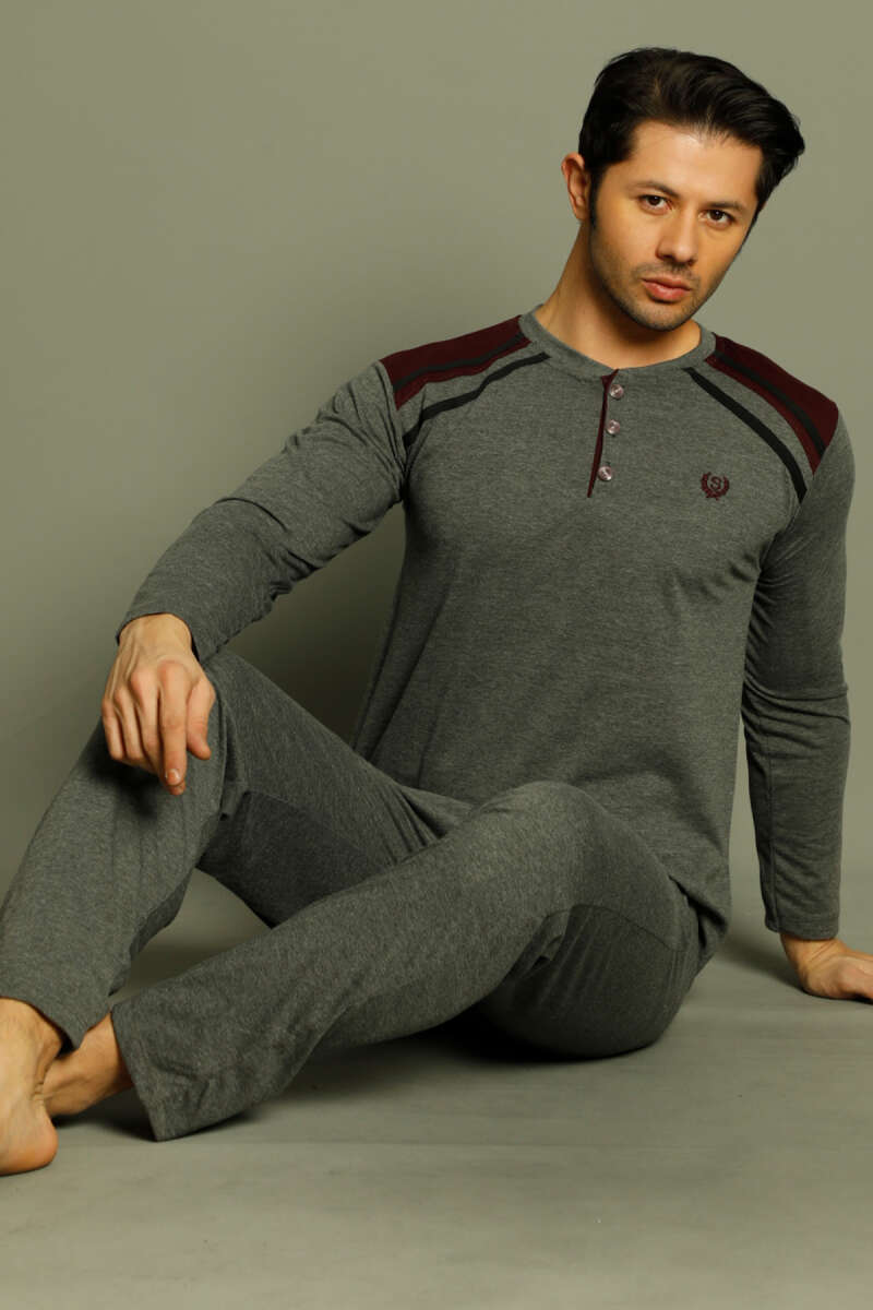 https://cdn.pazarium.com.tr/dugmeli-armali-erkek-pijama-takimi-fume-bordo-549547-13-B.jpg