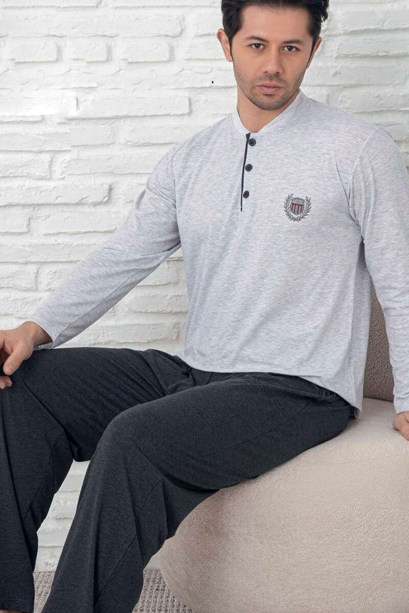 https://cdn.pazarium.com.tr/dugmeli-armali-erkek-pijama-takimi-gri-583583-13-B.jpg
