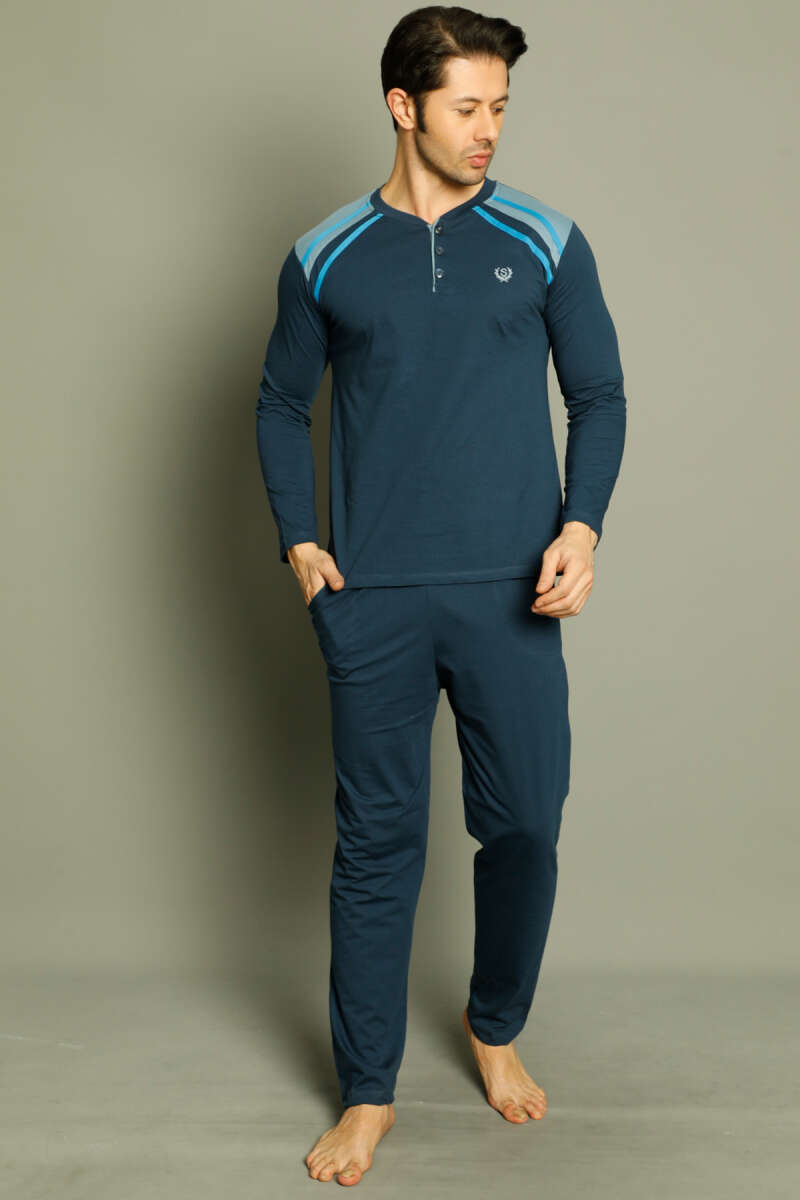 https://cdn.pazarium.com.tr/dugmeli-armali-erkek-pijama-takimi-indigo-549545-13-B.jpg