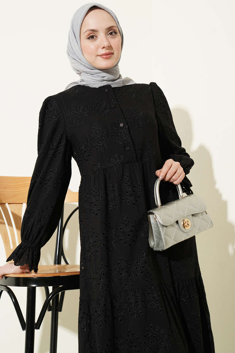 Düğmeli Brode Bilek Lastikli Elbise Siyah